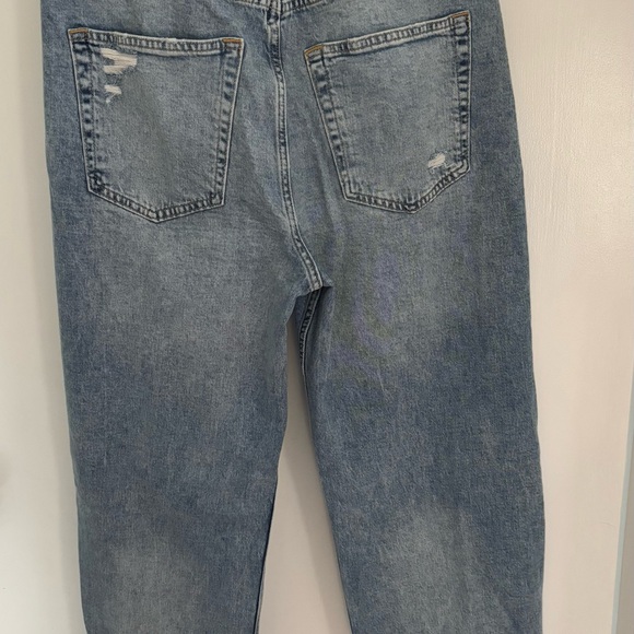 Gap '90s Loose High Rise Distressed Relaxed Straight Leg Jeans Light Wash US 26 - Picture 2 of 6